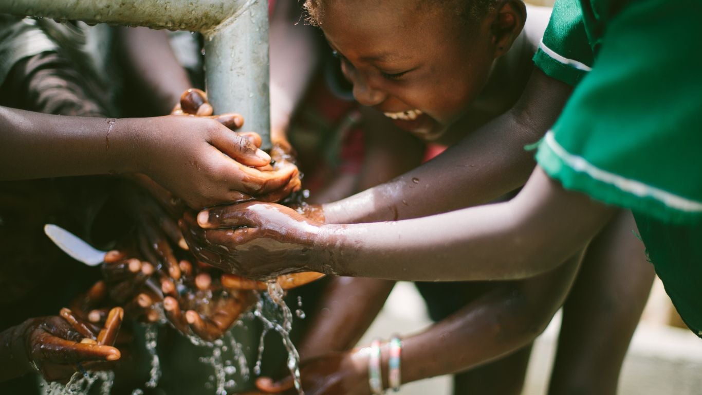 Bring Hope through Clean Water